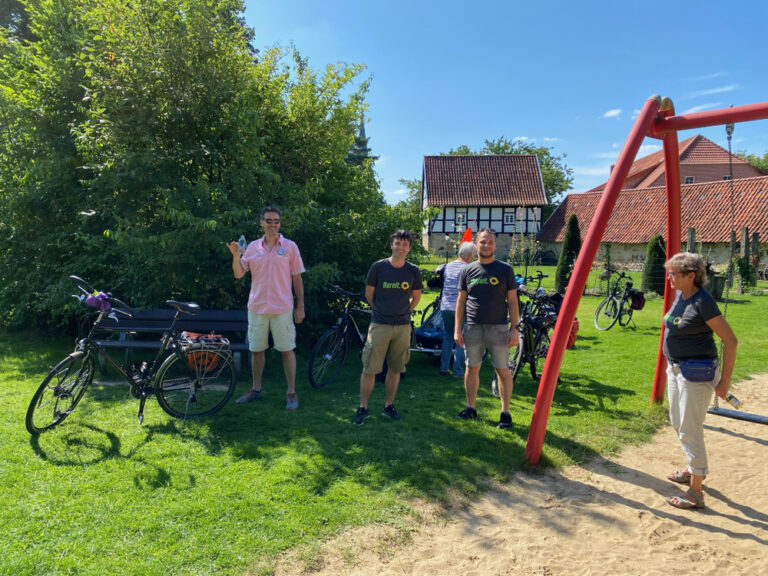 Interessante Gespräche bei unserer Spielplatztour